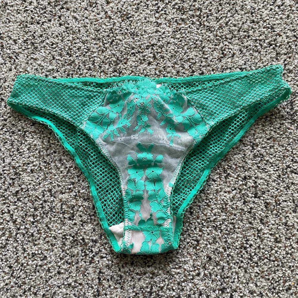 Green Lace Embroidered Bra & Bikini Set - Women Intimates - Picture 4 of 7
